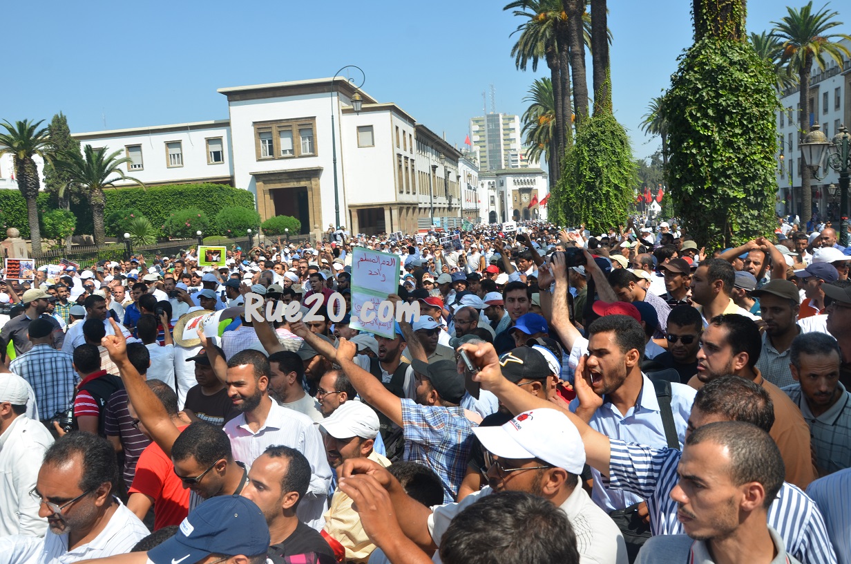 لا ماب تقدر عدد المتظاهرين على الجيش المصري بخمسة ألاف و تصف المتظاهرين المغاربة بالمطالبين بعودة الهدوء إلى مصر