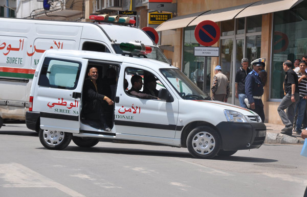 مدججون بالسيوف يحتجزون ركاب حافلة بالمحمدية ويسرقون أغراضهم