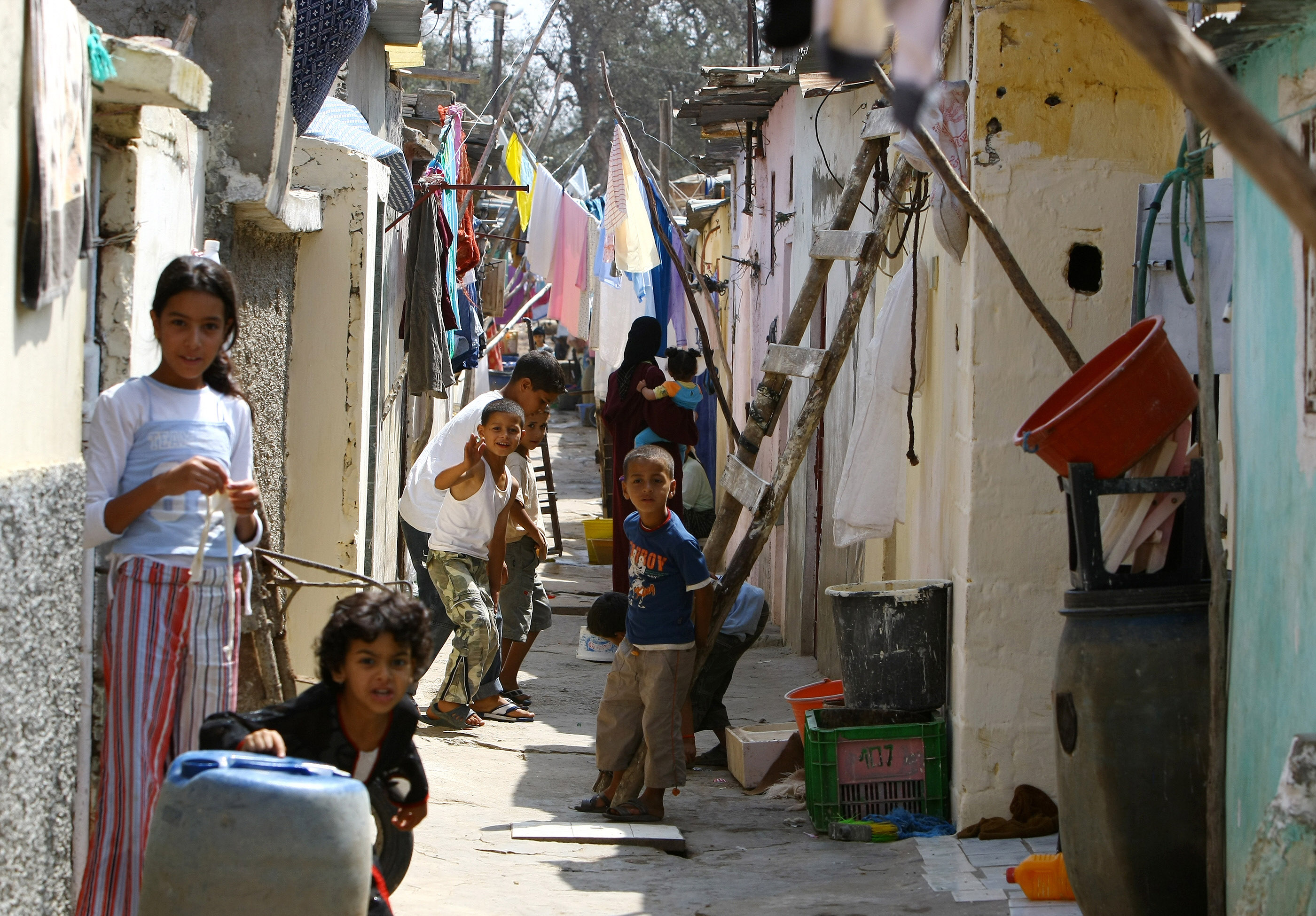 الأمم المتحدة تصدم الحكومة الملتحية و تقذف بالمغرب للرتبة 130 تقرير التنمية البشرية وتحذر من معاناة نصف سكان المملكة من الفقر