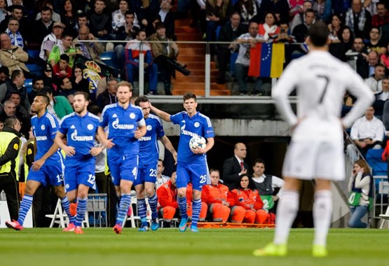 بالفيديو : هزيمة نكراء لريال مدريد بعقر داره أمام شالكة تحمله لربع نهائي عصبة أبطال أوربا