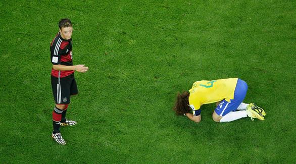 روبرتو كارلوس يصف هزيمة البرازيل أمام ألمانيا بسباعية بمباراة الذل