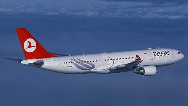 طائرة تُركية متجهة للبرتغال تعود لأسطنبول بعد العثور على حقائب مشبوهة على متنها